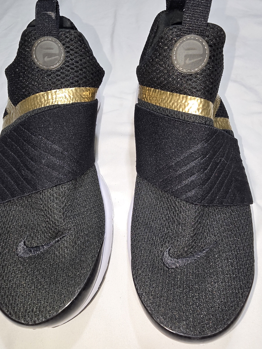 Nike Presto Extreme GS 6Y Womens 7.5 Black Metallic Gold 870022-006 Sneakers